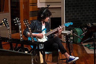 「斉藤和義、デビュー25周年記念特集をWOWOWで放送決定」