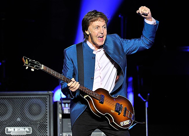 「ポール・マッカートニー、地元リバプールを突然訪問しシークレット・ライブを行う」1枚目/1