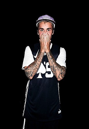 「ジャスティン・ビーバーとヘイリー・ボールドウィンの交際タイムラインを振り返る」