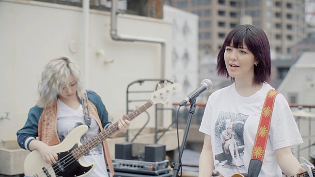 「yonigeが新作ミニアルバムを10月リリース、収録曲「リボルバー」MVも公開」1枚目/5