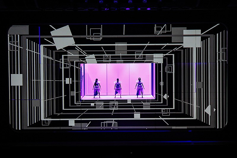 「4月に放送され話題となった「Perfume×TECHNOLOGY」 presents “Reframe”の再放送決定」1枚目/1