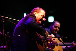 「10年ぶりに実現したチャボロ・シュミットの来日公演初日レポートが到着」