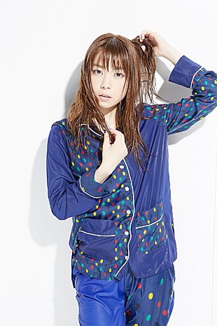 「現役女子大生SSW“ましのみ”、夏ソングのずぶ濡れアーティスト写真＆ジャケ写を解禁」