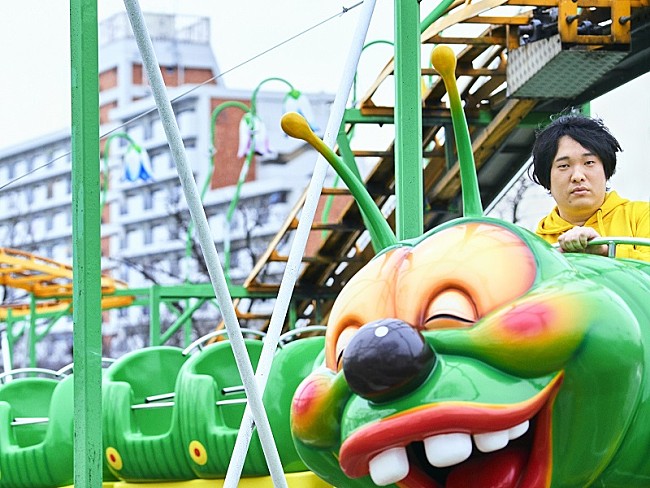 「岡崎体育、初の全国ホールワンマンツアー開催決定」1枚目/1