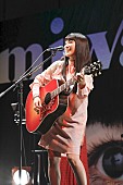 「miwa、ベストAL発売記念イベントに1,000人大集合「ヒカリエで“ヒカリヘ”遂に披露します！」」1枚目/14