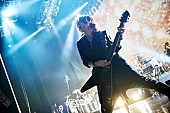 「SUGIZO、Toshl/RYUICHI/清春をゲストに迎えたライブのDVD/Blu-rayが発売決定」1枚目/5