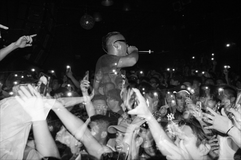 「YENTOWNが1年ぶりに集結、興奮と感動が入り交じる狂乱の一夜【YENJAMIN】をレポート」1枚目/16