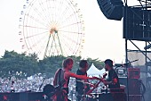 「ひと言で「砂塵」10-FEETが初日のトリを飾る【ROCK IN JAPAN FESTIVAL 2018】」1枚目/7
