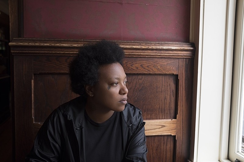 「『8月29日はなんの日？』異彩を放つ孤高のベーシスト、ミシェル・ンデゲオチェロの誕生日」1枚目/1