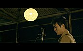 「Blueglue、スピッツの名曲からインスパイアされた新曲「宇宙の風に乗って」MV公開」1枚目/7
