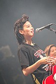 「のん、初ツアーが大阪より幕開け、新曲を含めた全19曲を披露」1枚目/18