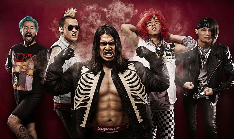 「ＨＥＲ　ＮＡＭＥ　ＩＮ　ＢＬＯＯＤ」3枚目/6