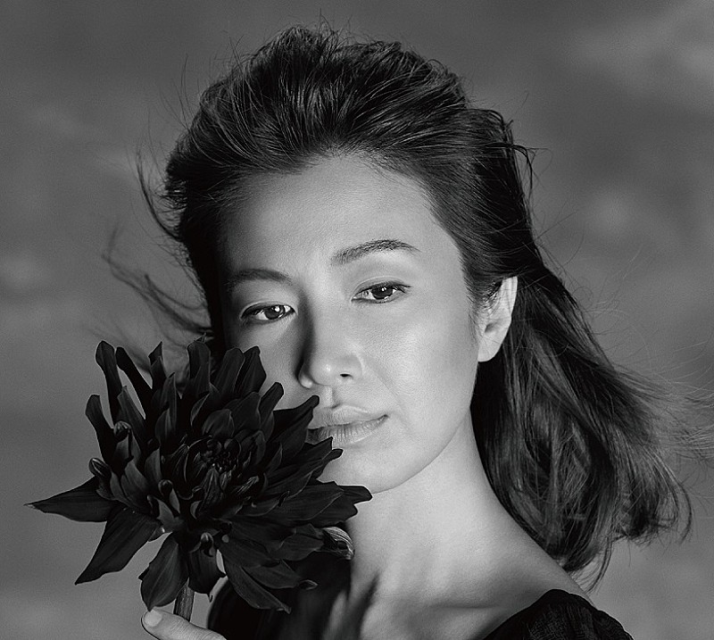 「村治佳織デビュー25周年記念アルバム『シネマ』吉永小百合、坂本龍一から推薦コメント到着」1枚目/3