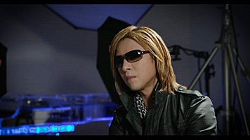 hide(X JAPAN)のドキュメンタリー『HURRY GO ROUND』、DVD& Blu-rayで