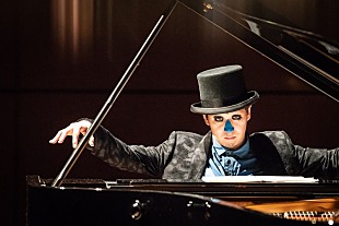 「H ZETT M、初秋にふさわしいメロディーが響いたピアノ独演会」