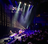 「スティーヴン・ビショップが紡ぐ晩秋へのプレリュード　短編小説のようにほろ苦く、ロマンティックな歌の世界に身も心も委ねる感傷的な夜」1枚目/5