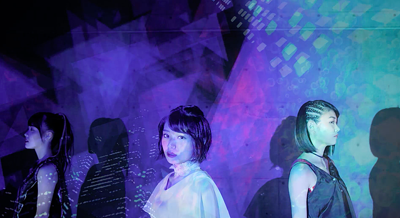 ラストアイドル、つんく♂プロデュースのユニット曲「夜中 動画ばかり見てる…」MV公開 