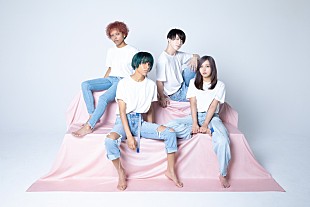 「女王蜂/BabySitter/近藤利樹、渋谷マルキュー前でフリーライブ」