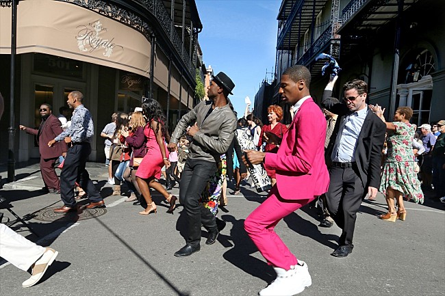 「アロー・ブラックが全米を旅する『アメリカン・ミュージック・ジャーニー』予告編公開」1枚目/1