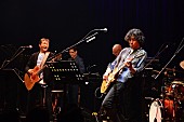 「斉藤和義、南佳孝のデビュー45周年ライブにサプライズ登場」1枚目/4