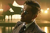 「EXILE ATSUSHI、人生初の特殊メイクで60代に　許されない恋を描いたMV公開」1枚目/3