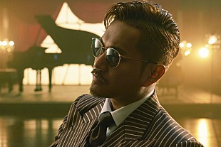 「EXILE ATSUSHI、人生初の特殊メイクで60代に　許されない恋を描いたMV公開」