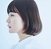 「吉澤嘉代子、新AL『女優姉妹』先行試聴会にMVの枝優花監督＆主演の小川紗良が登場」1枚目/3