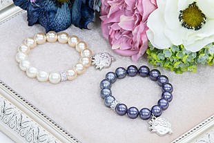 「YOSHIKI×ハローキティ「yoshikitty」ブレスレット登場、ライブ会場で先行発売」