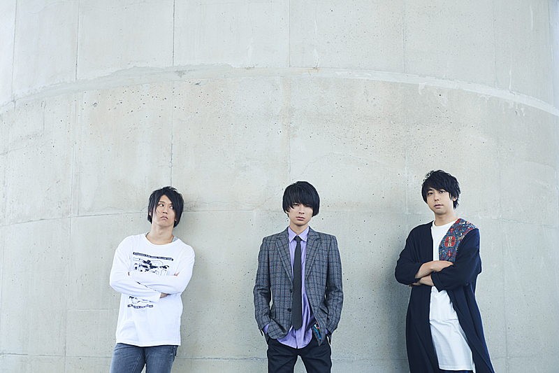 UNISON SQUARE GARDEN、新曲「Catch up, latency」MVを1日限定公開