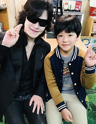 「Toshl、名曲「チキンライス」カバーMV公開＆本日11/15『ベストヒット歌謡祭』出演」