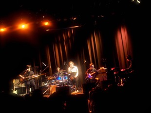 「集団行動、全席指定ワンマンでニュー・アルバム発売＆DADARAYとのツーマンツアーを発表」