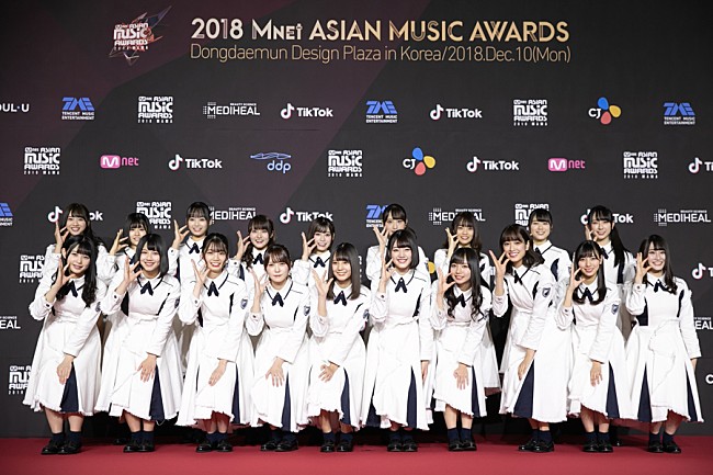 「けやき坂46、初の海外パフォーマンス【2018 Mnet Asian Music Awards（MAMA）】に出演」1枚目/4