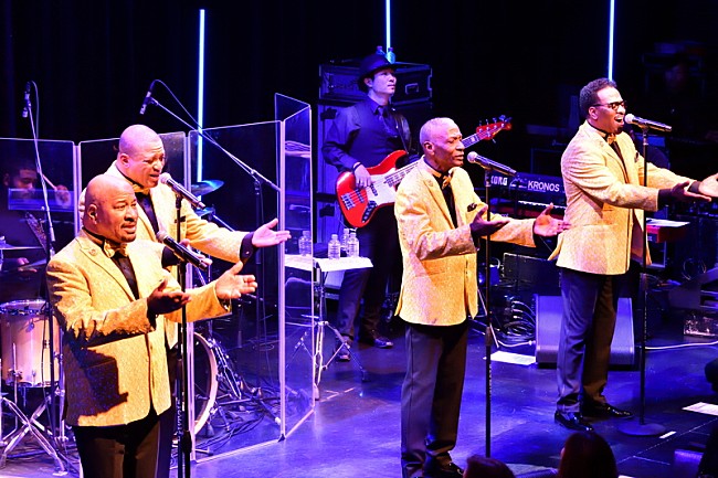 「スタイリスティックス、結成50周年イヤーを締め括る来日ツアーがスタート」1枚目/9