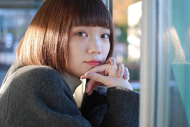 「Absolute area、merモデル・村濱遥出演の新MV「遠くまで行く君に」公開」1枚目/5