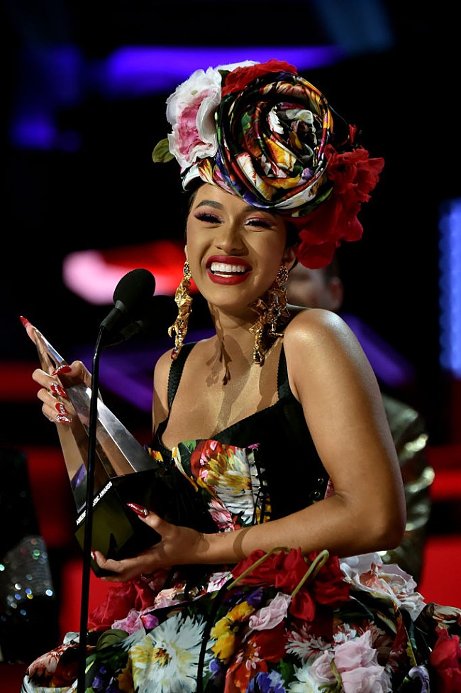 「【2018年米音楽界を歌詞でプレイバック】「I Do feat.シザ」カーディ・B～従来とは異なる方法で成功を手に」1枚目/1