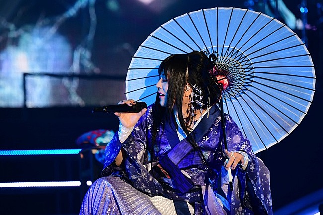 「和楽器バンド、さいたまスーパーアリーナにて毎年恒例の大新年会ライブを開催」1枚目/3