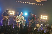 「never young beach、ツアー【うつらない／歩いてみたら】がテレビ放送決定」1枚目/3