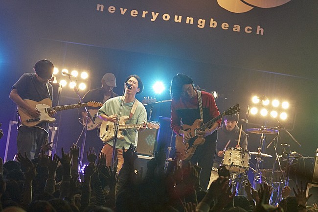 「never young beach、ツアー【うつらない／歩いてみたら】がテレビ放送決定」1枚目/3