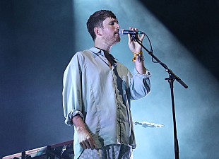 「ジェイムス・ブレイク、ニューAL『Assume Form』を1/18にリリース　トラヴィス・スコット/アンドレ3000/モーゼス・サムニーら参加」