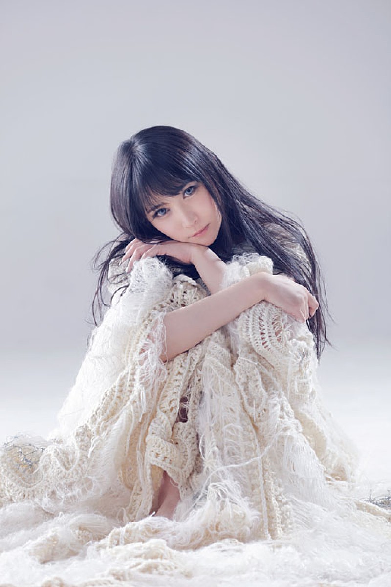 美しいものとホラーを愛する美人コスプレイヤー シンガー Lechatが新ビジュアル解禁 Daily News Billboard Japan