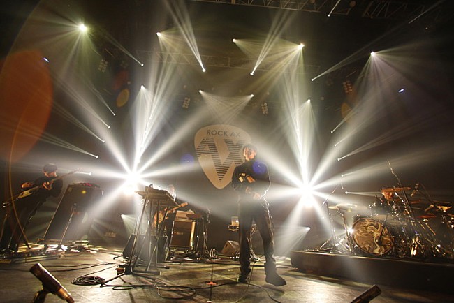 「雨のパレード」13枚目/18