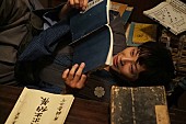 「星野源が引きこもりの侍に、映画『引っ越し大名！』場面写真公開」1枚目/1