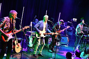 「英国ポップのレガシーとヒストリーを間近で聴かせてくれる10ccのステージ。目の前で展開される“音楽の魔法”が凍えた身体を温めてくれる真冬の夜」