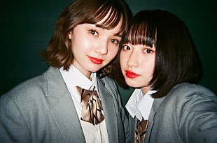 「吉田凜音、モデルのマーシュ彩と共演のリアル卒業ソングMV「＃film」を解禁」