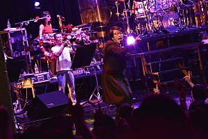 岡村靖幸の【マキャベリン】ツアーがDVD＆Blu-ray化、ジャケットはほし