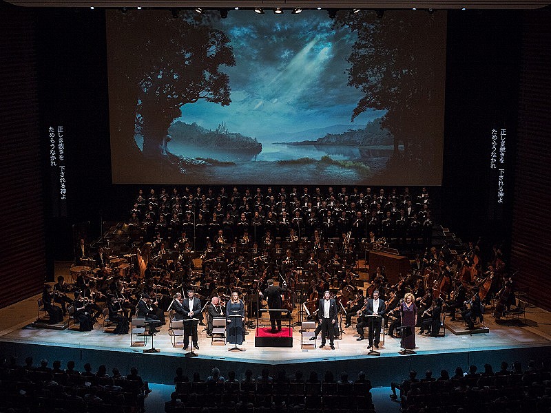 「東京春祭ワーグナー・シリーズ《ローエングリン》（2018年の舞台より）
写真提供：東京・春・音楽祭実行委員会／撮影：飯田耕治」2枚目/5