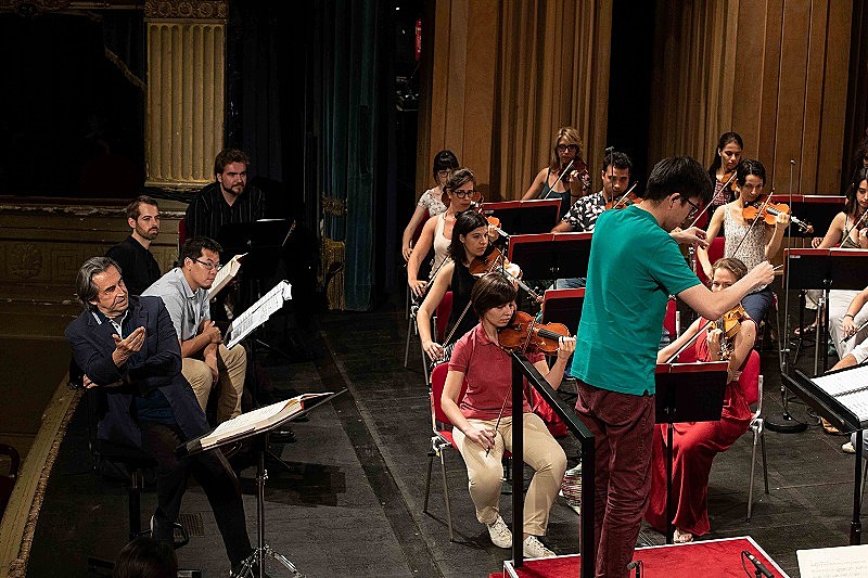 「リッカルド・ムーティ「イタリア・オペラ・アカデミー in 東京」
(c)Silvia Lelli」3枚目/5