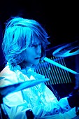 「Shinya（DIR EN GREY）、ソロプロジェクト“SERAPH”のベールをついに剥ぐ」1枚目/2