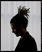 「FKJ、グルーヴィーでチルな新曲「Leave My Home」リリース」1枚目/3