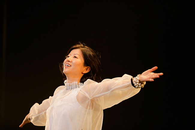 「遊佐未森、ケルト界のレジェンドとの共演も収めた『PEACH LIFE』トレーラー解禁＆アンコール公演発表」1枚目/3